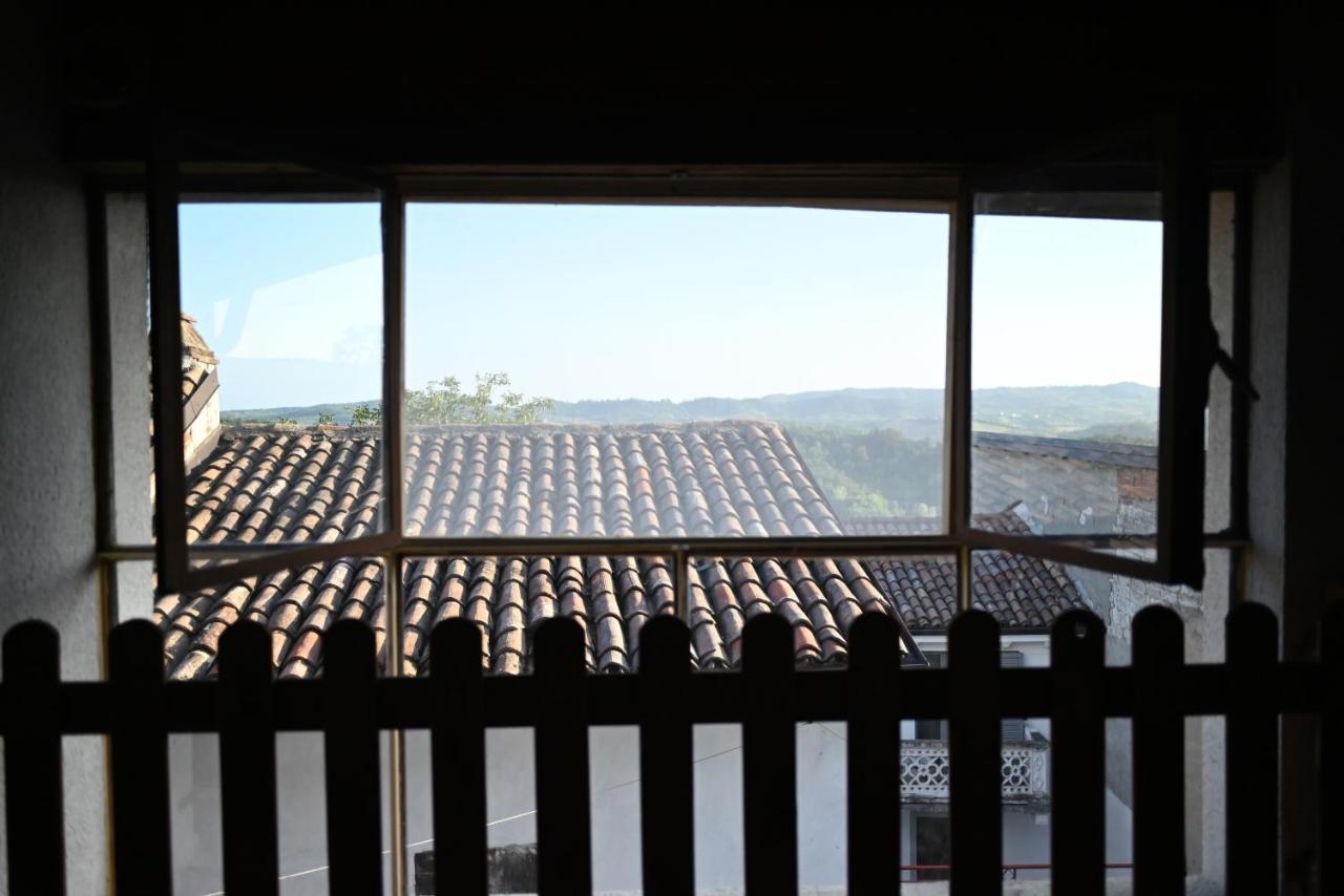 Casa Di Lisa Apartment Ozzano Monferrato ภายนอก รูปภาพ